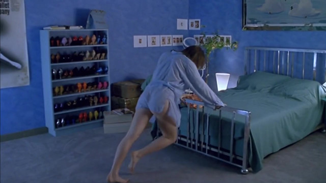 Tonya Kinzinger nude - Dancing Machine (1990)