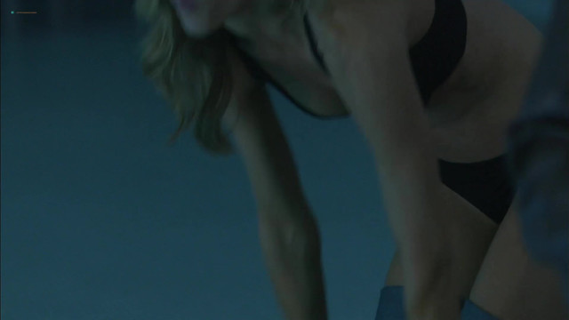 Tricia Helfer sexy - Hidden Crimes (2009)
