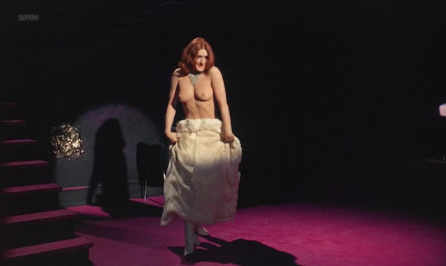 Truda de Hambourg nude, Lady Veronique nude - Der kom en soldat (1969)