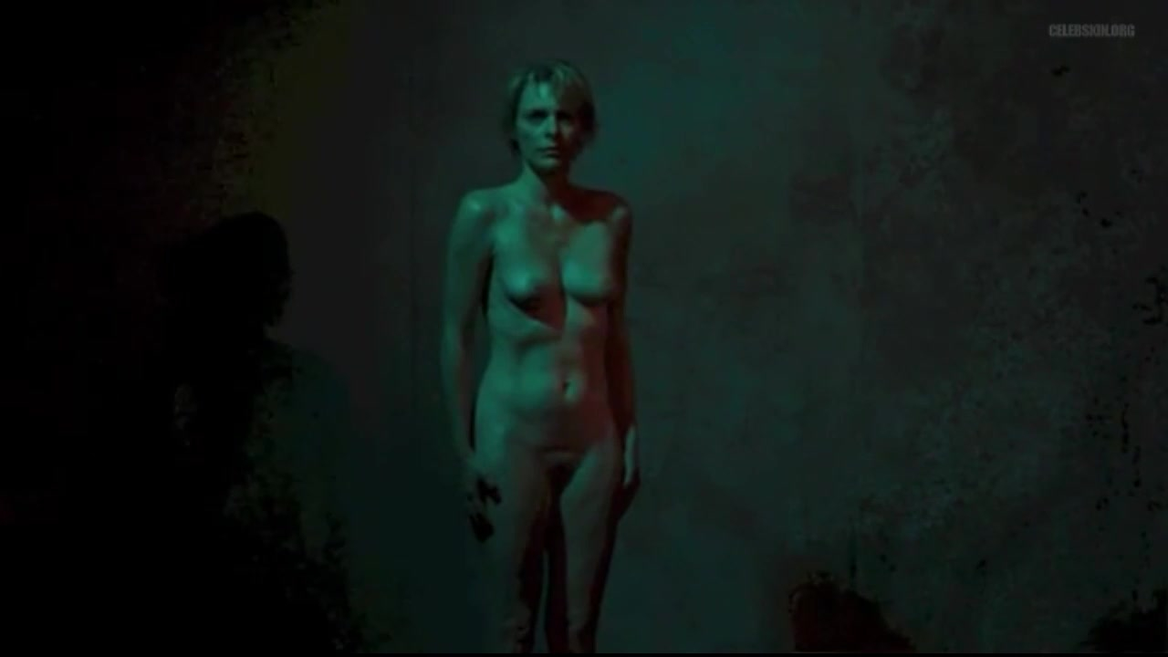 Veronique Picciotto nude - à Nu (2014)
