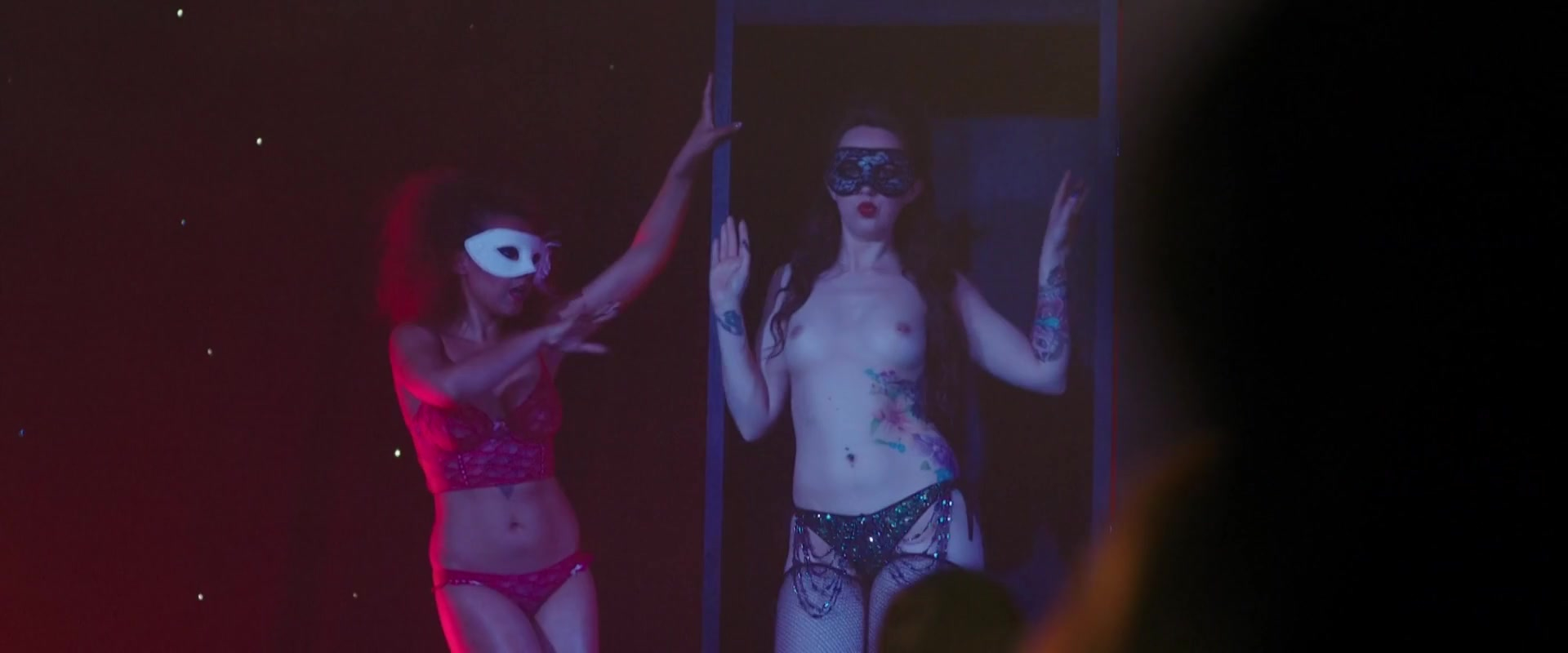 Nude Video Celebs Roxanne Pallett Nude Olivia Sloyan Nude Cece 