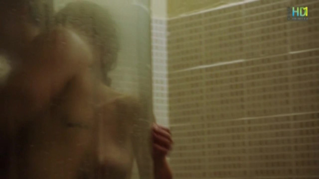 Melissa Drigeard nude – Mafiosa s04e02 (2012)
