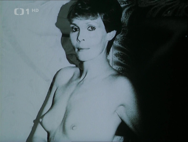 Jana Sulcova nude - Dobre svetlo (1985)