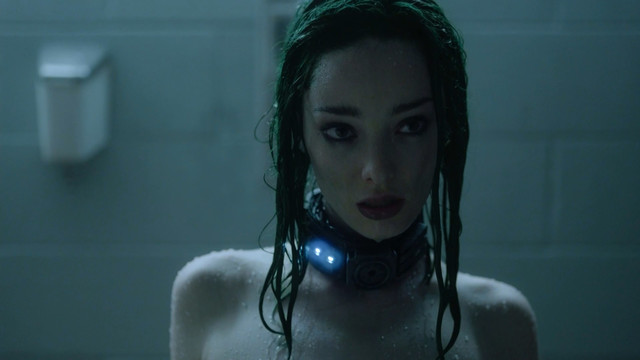 Emma Dumont sexy - The Gifted s01e02 (2017)