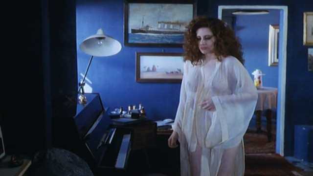 Francesca Dellera nude- La carne (1991)