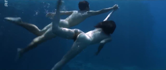 Junko Abe nude - Futatsume no mado (2014)
