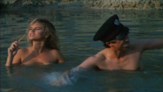 Katarzyna Figura nude - Pociag do Hollywood (1987)