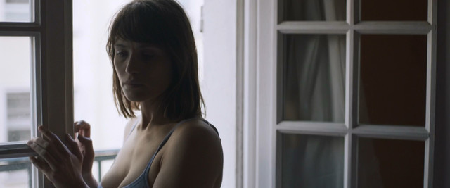 Gemma Arterton sexy - The Escape (2017)