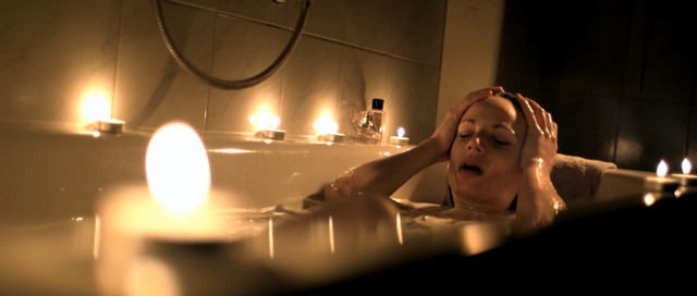 Nora Huetz sexy - Mephisto-Effekt (2013)
