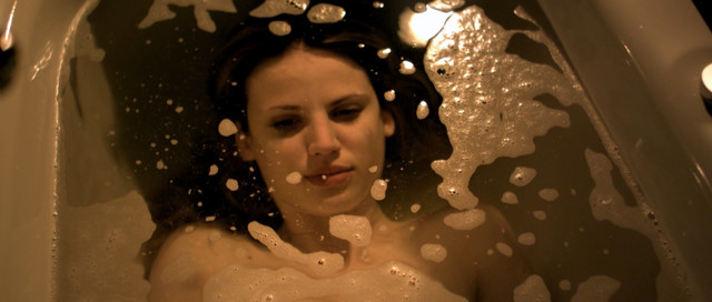 Nora Huetz sexy - Mephisto-Effekt (2013)