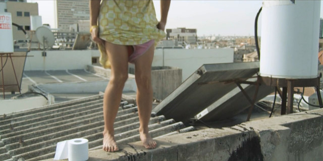 Vered Feldman sexy - Shit happens (2010)