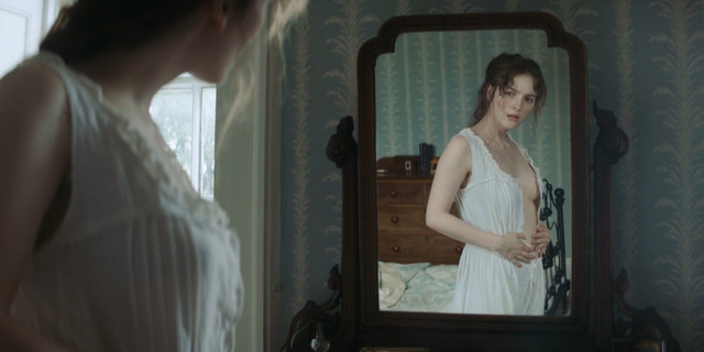 Ann Skelly sexy - Death and Nightingales s01e01 (2018)