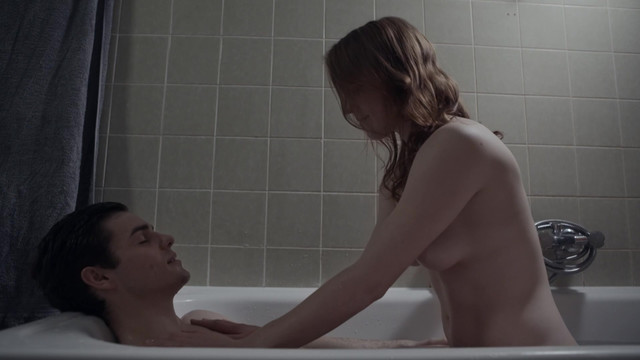 Mara Scherzinger nude - Ubers Wasser (2014)
