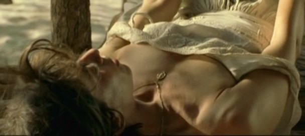 Fernanda Torres nude - Casa de Areia (2005)