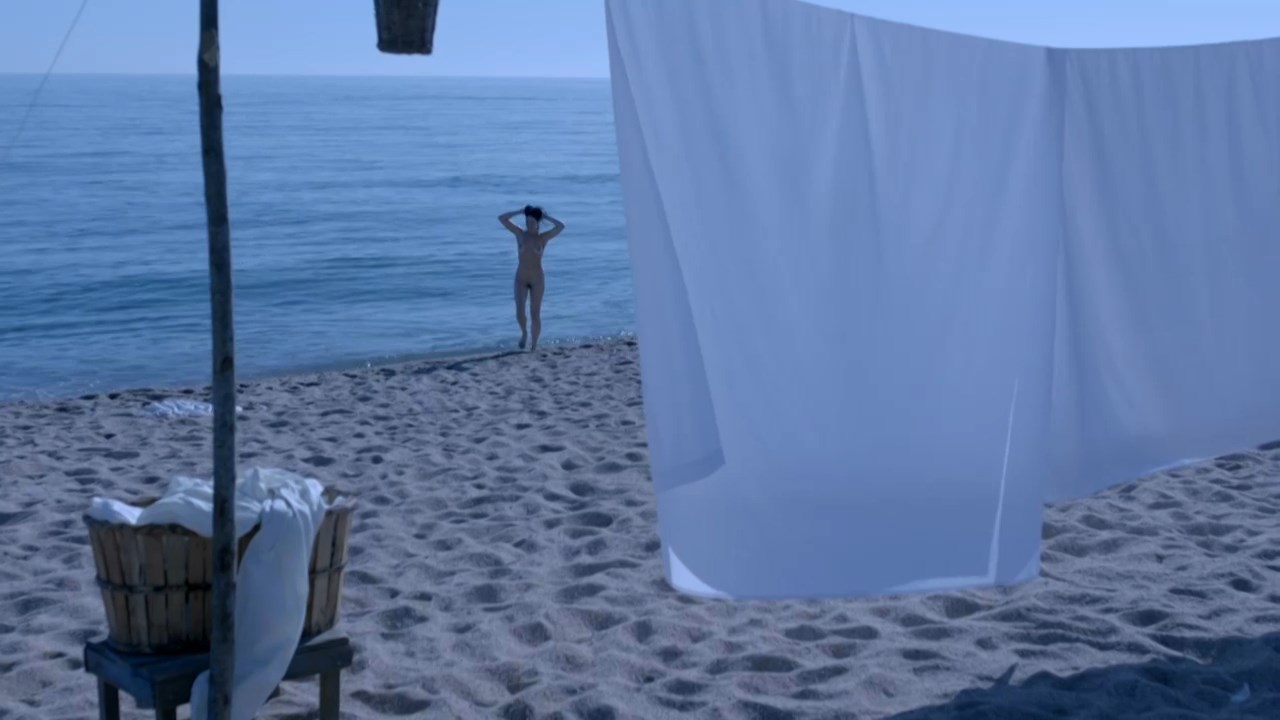Nude video celebs » Miranda Gas nude - Laia (2016)
