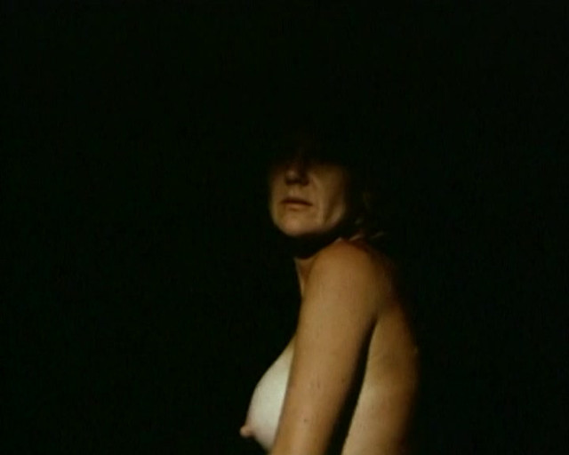 Bente Borsum nude - Spiti stous vrahous (1974)