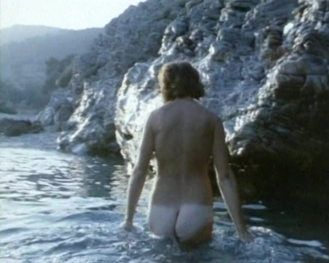 Bente Borsum nude - Spiti stous vrahous (1974)