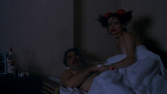Dorina Chiriac nude - Terminus paradis (1998)