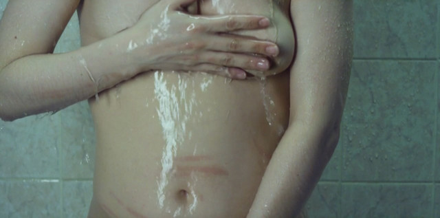 Sandy Lakdar nude - Les Boutons Dores (2012)