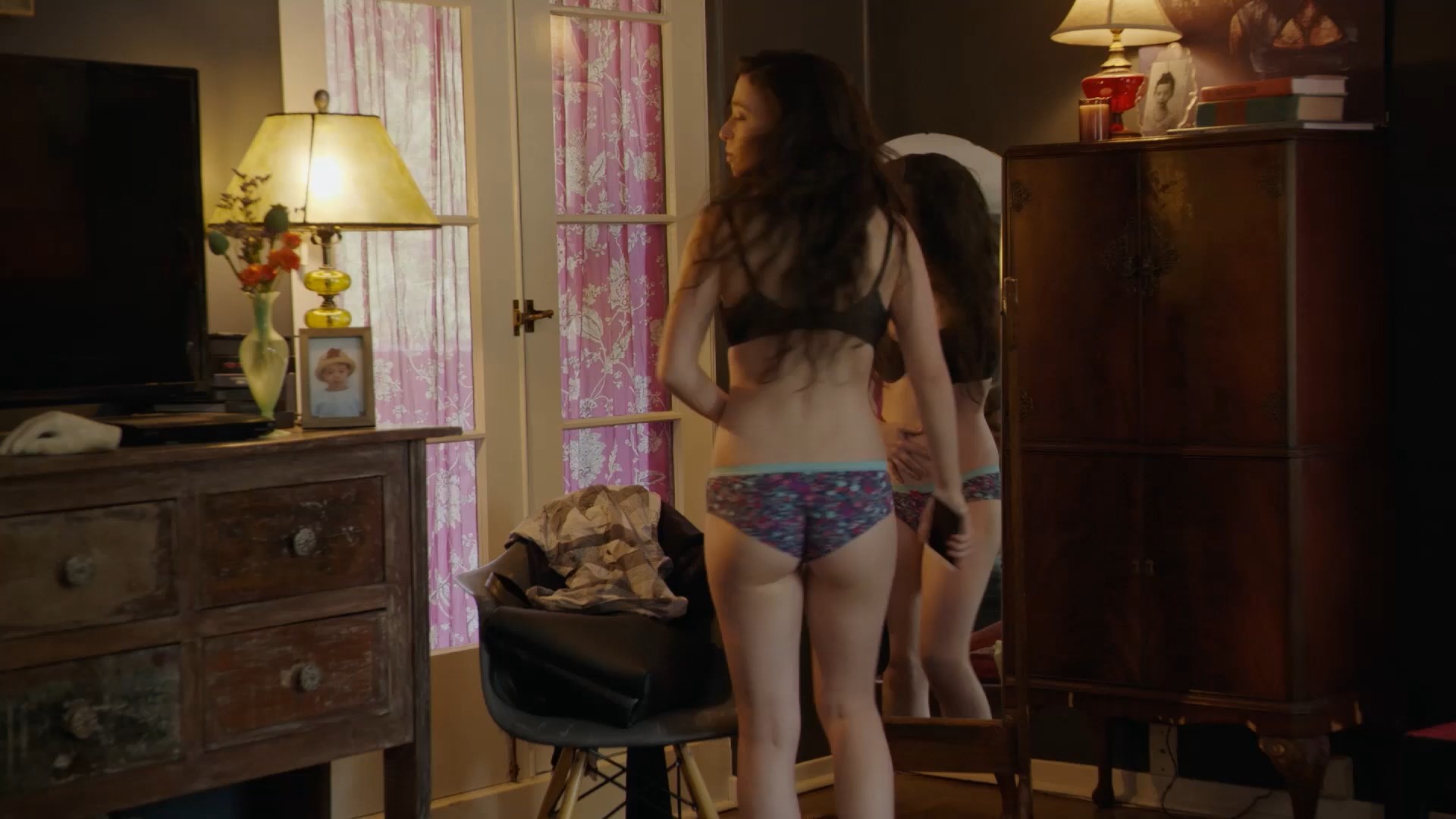 Mikey Madison, Better Things, nude celebs, nude scene, nude on tv shows, nu...