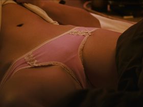 Katrina Bowden sexy - Piranha 3DD (2012)