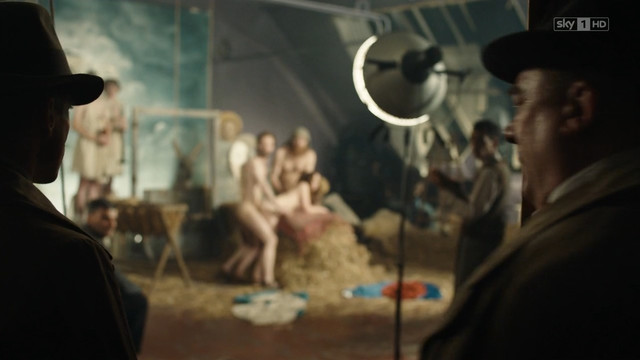 Franziska Holitschke nude - Babylon Berlin s01 (2017)