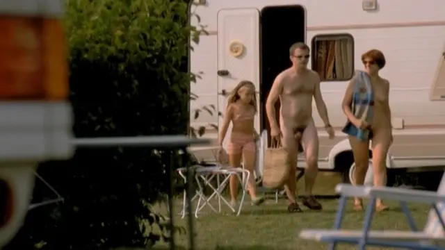 Nude Video Celebs Francoise Pinkwasser Nude Fais Moi Des Vacances 2002 6063