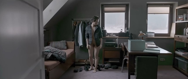 Gabriela Muskala nude - Fuga (2018)