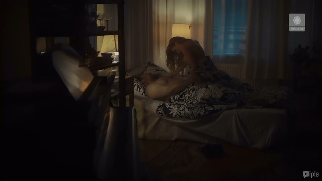 Karolina Chapko nude - Slad s01e13 (2018)