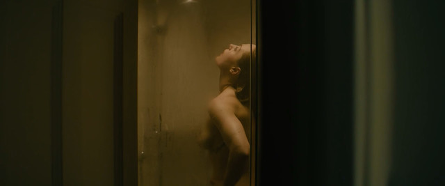 Ella Scott Lynch nude - Pimped (2018)