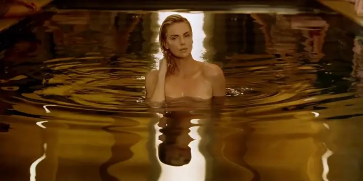 Charlize therone nue