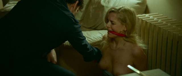 Riley Keough nude - The House That Jack Built (2018)