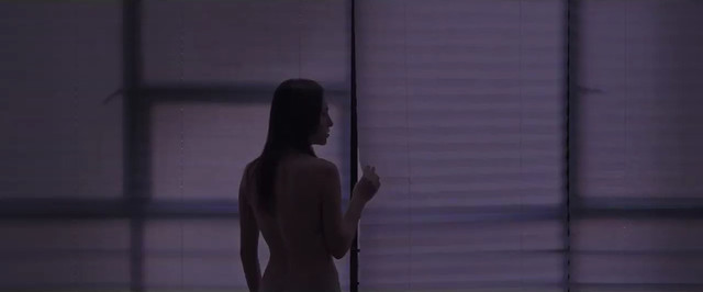 Maria Evoli nude - Propriedad Privada (2019)