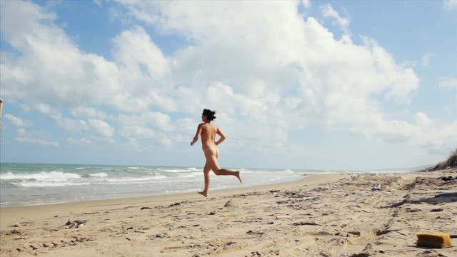 Angela Neiman nude - Xolo (2017)