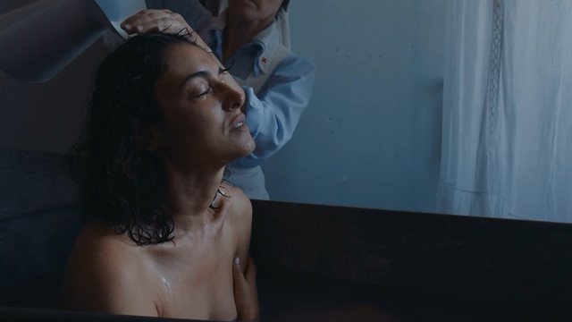 Blanca Romero sexy - La llum d'Elna (2017)