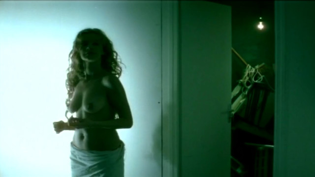 Nude Video Celebs Valerie Maes Nude La Vie D Artiste 2003