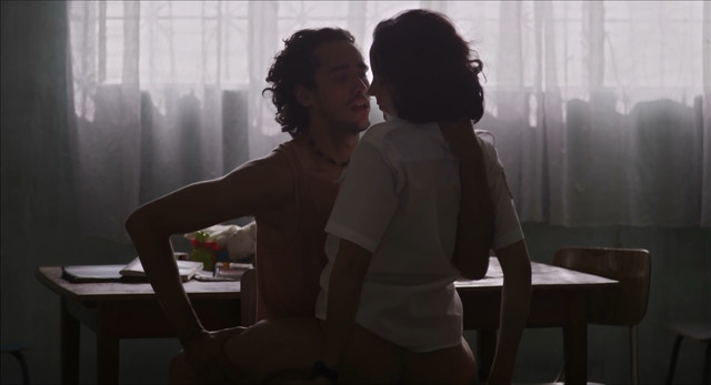 Samantha Castillo nude - Pelo malo (2013)