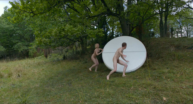 Roosa Soderholm nude - He ovat paenneet (2014)