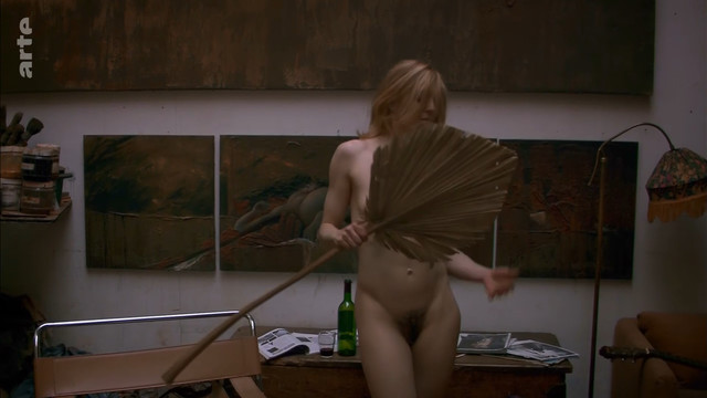 Valerie Donzelli nude - La belle vie (2019)