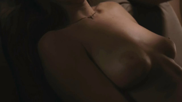 Emilie Deville nude - Violence elle seule (2011)