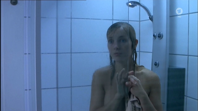 Nadja Uhl nude - Dornrooschen erwacht (2005)