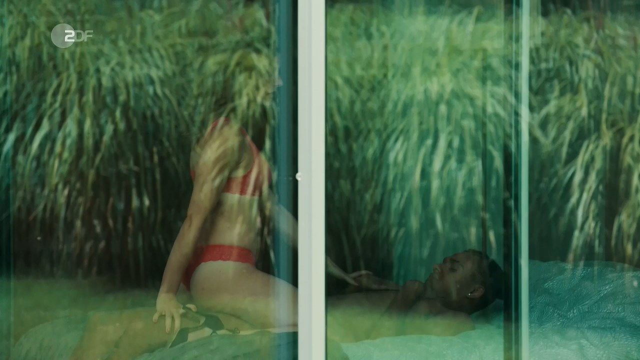 jung nudist full bush 