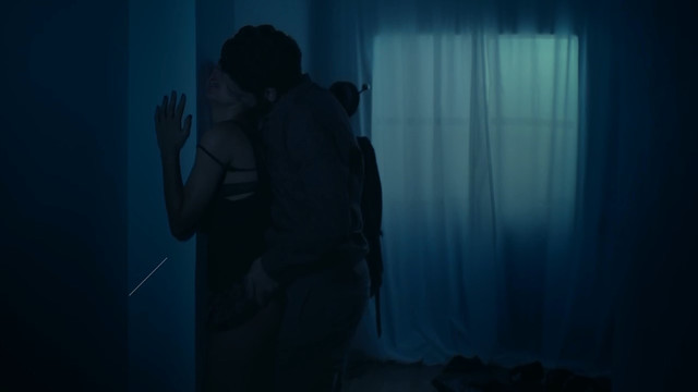 Marta Bayarri sexy - Una nit (2014)