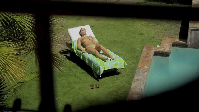 Liza Del Sierra nude - Villa Captive (2011)