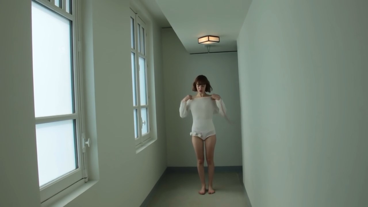 Nude Video Celebs Jade Hуnot Sexy Le Grand Saut 2016