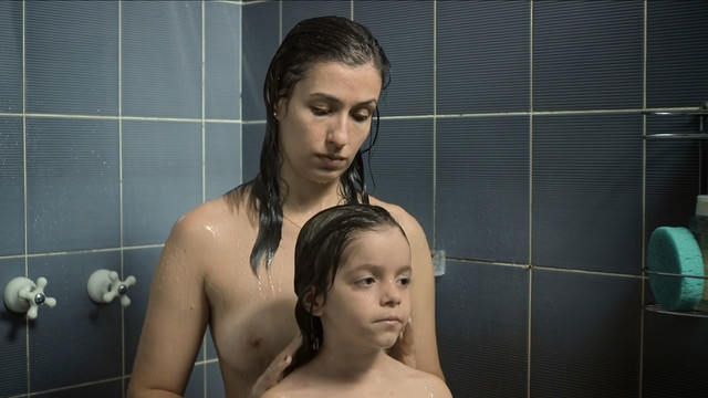 Fernanda Chicolet nude - Colostro (2013)