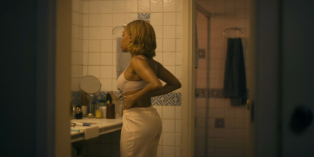Nicole Beharie sexy - Black Mirror s05e01 (2019)