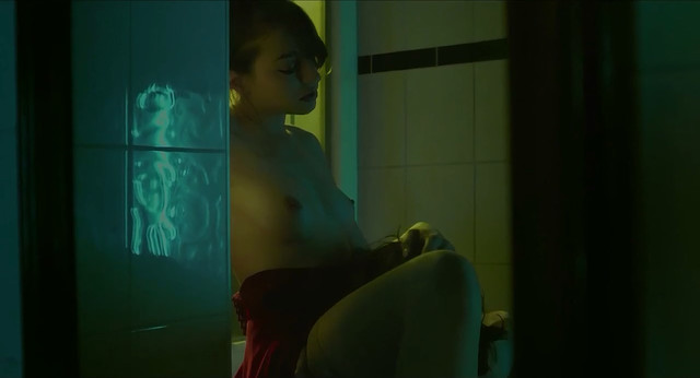 Lucie Aron nude - Absinth (2016)