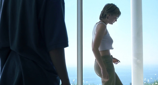 Kirsten Dunst sexy - CrazyBeautiful (2001)