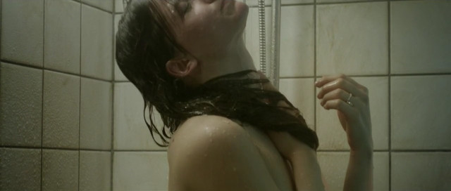 Danica Curcic nude - Oasen (2013)